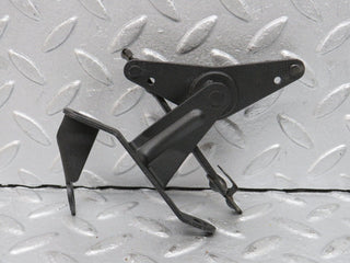 39261 Mercedes-Benz R107 500SL Throttle Linkage