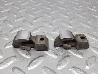 W123 valve rocker arm with retaining spring used OEM
