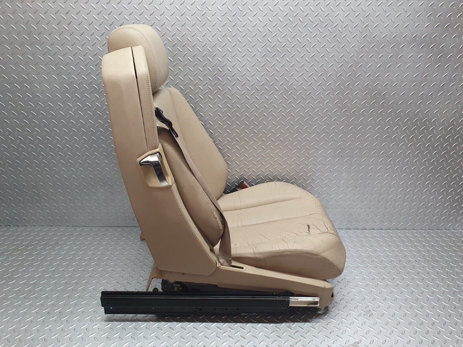 42419 Mercedes-Benz R129 320SL Coupe Electric Front Right Seat Leather Beige