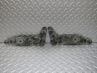 33208 Mercedes-Benz R107 Front Right Seat Hinge Pair 0009107585 0009108086