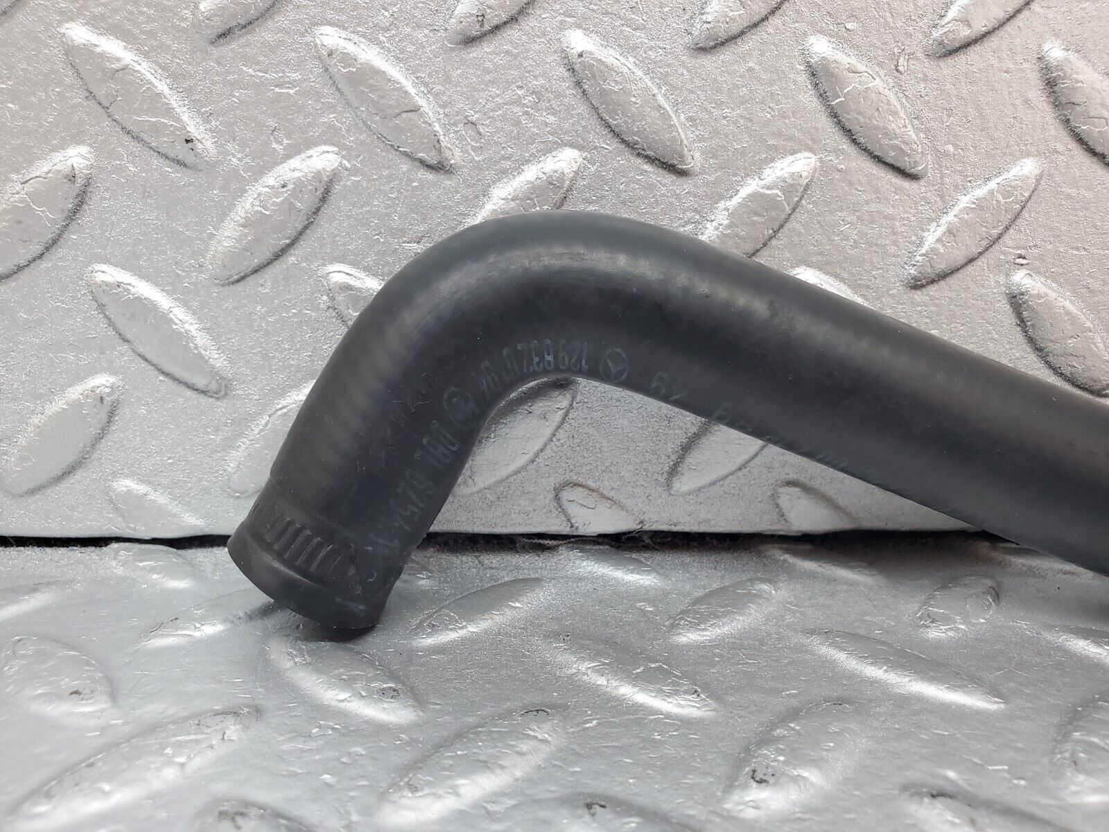 45131 Mercedes-Benz R129 300SL Coupe Coolant Hose Pipe 1298320194