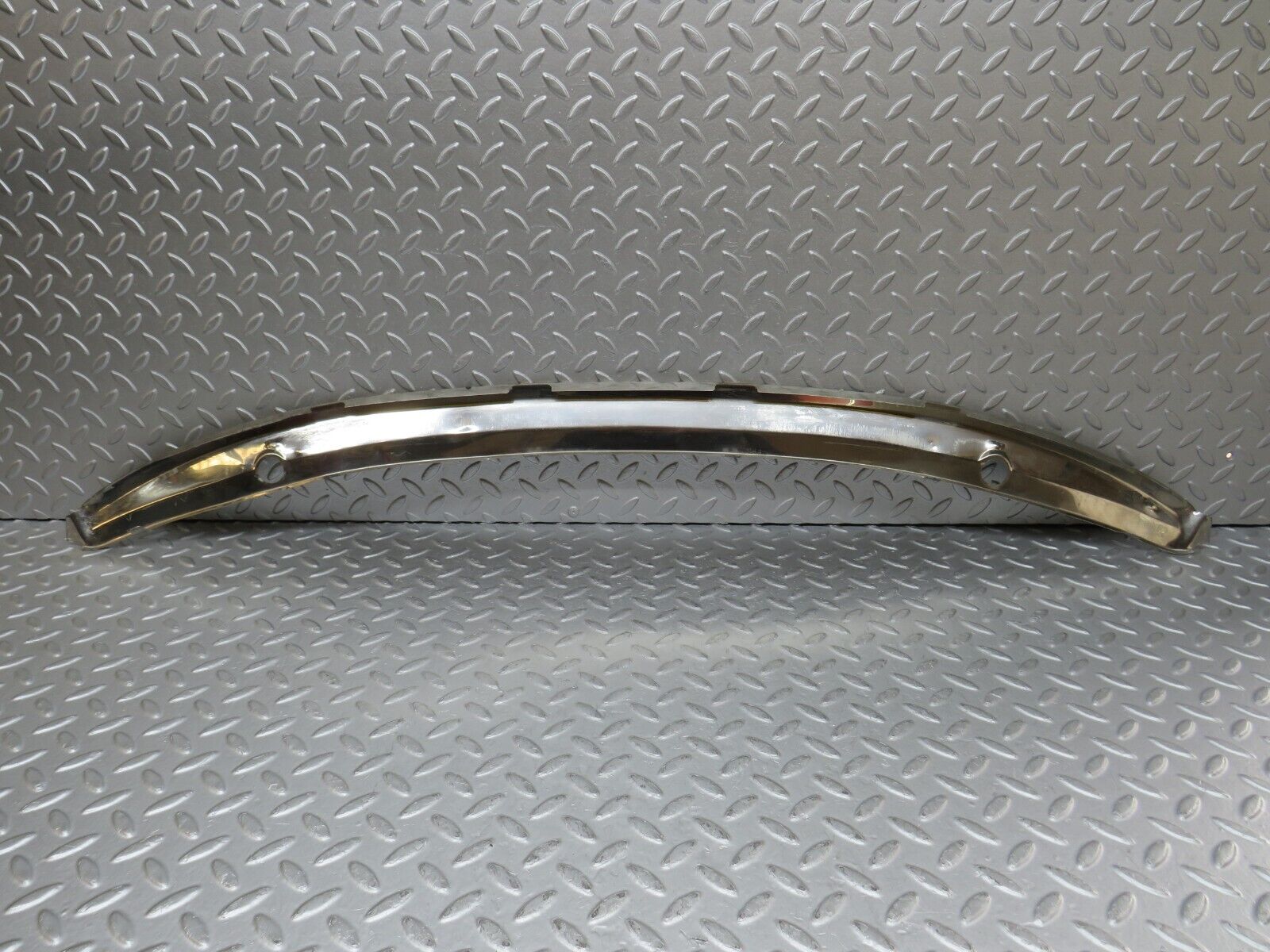 35625 Mercedes-Benz R107 280SL Windscreen Top Chrome Trim