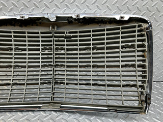 31899 Mercedes-Benz W123 Bonnet Grill Chrome 1238880923