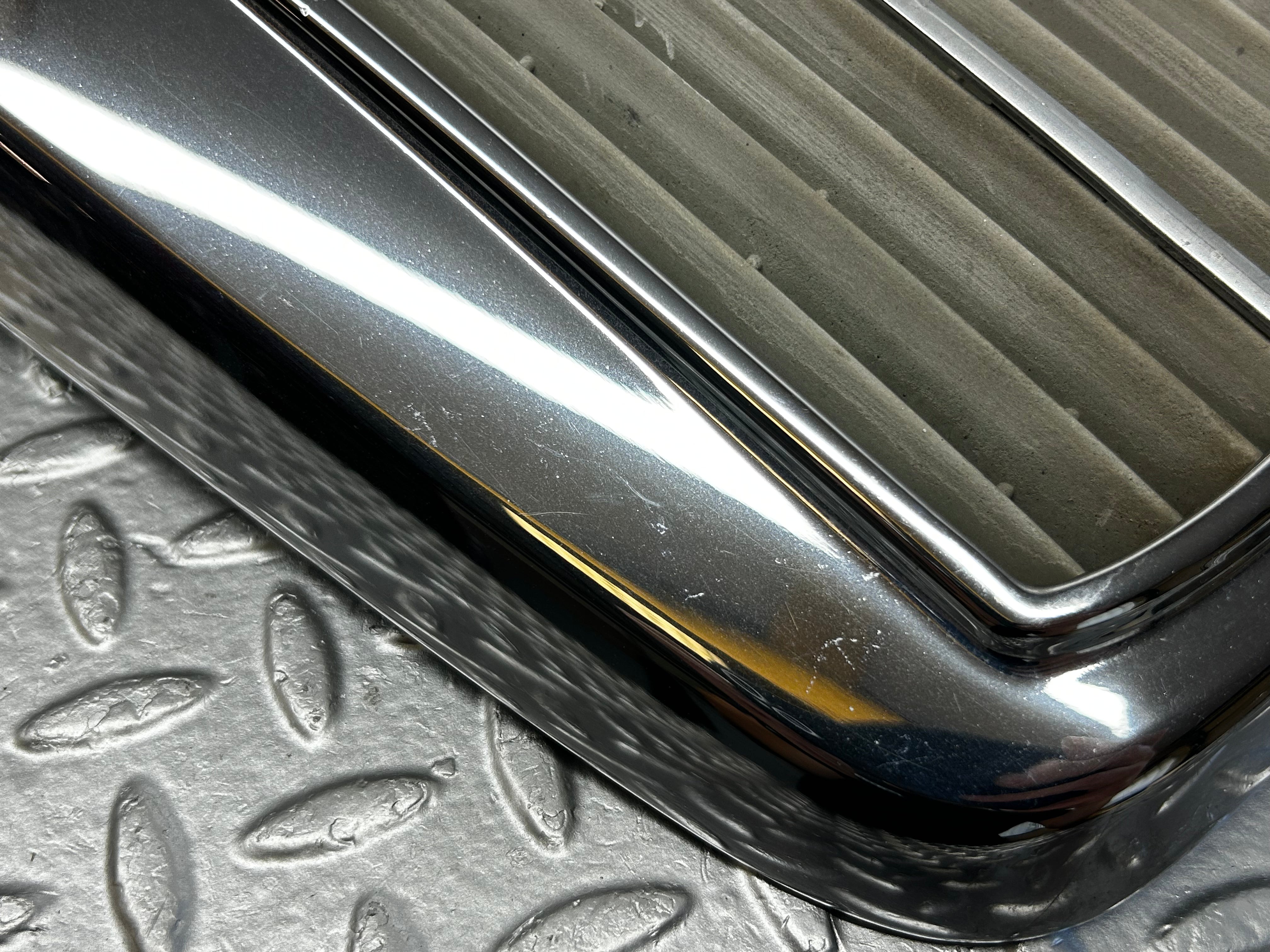 28420 Mercedes-Benz S123 240D Wagon Bonnet Grill Chrome 1238880923