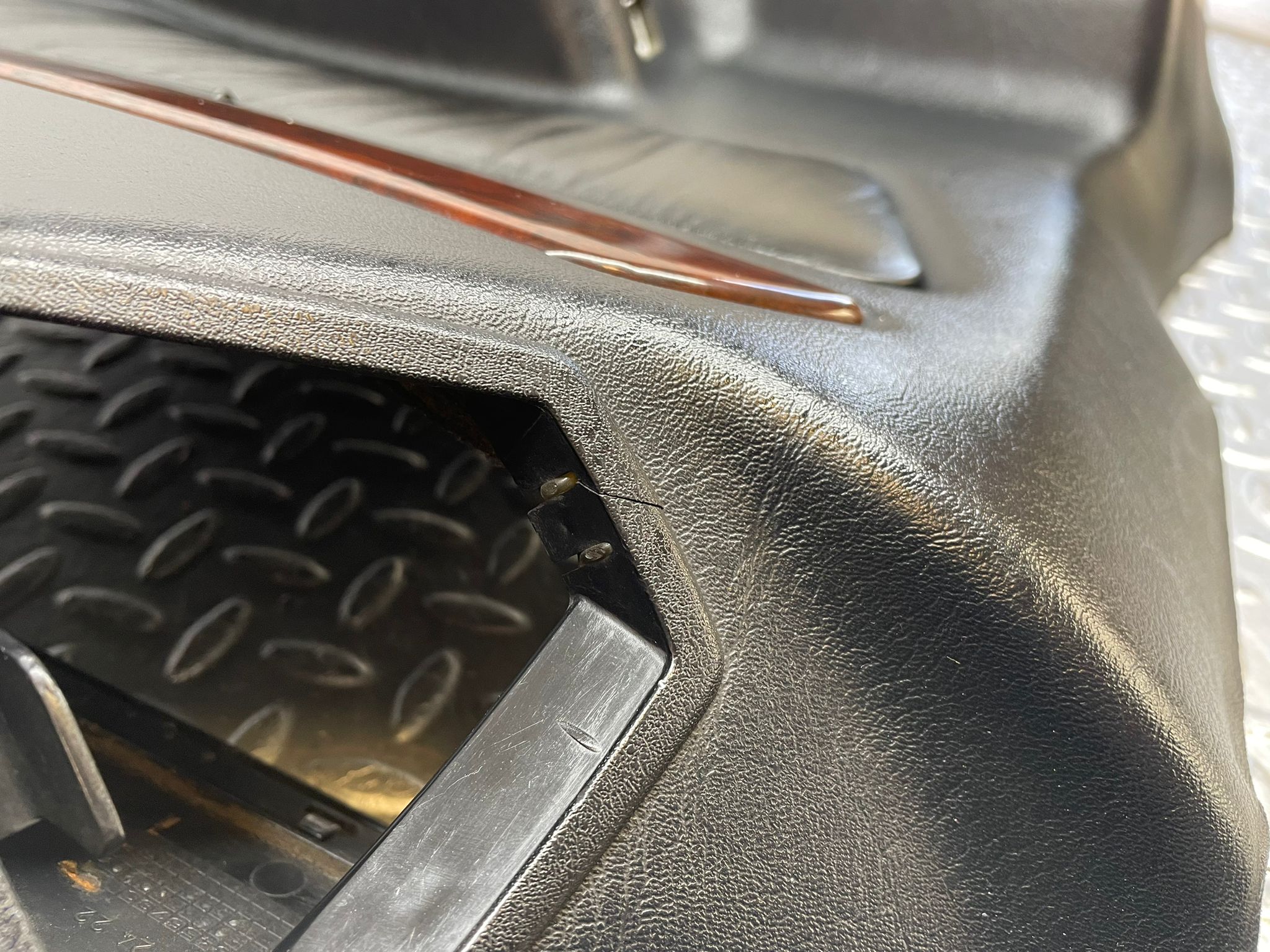 37872 Mercedes-Benz A124 320E Cabriolet Rear Right Card Panel Black 1246904226