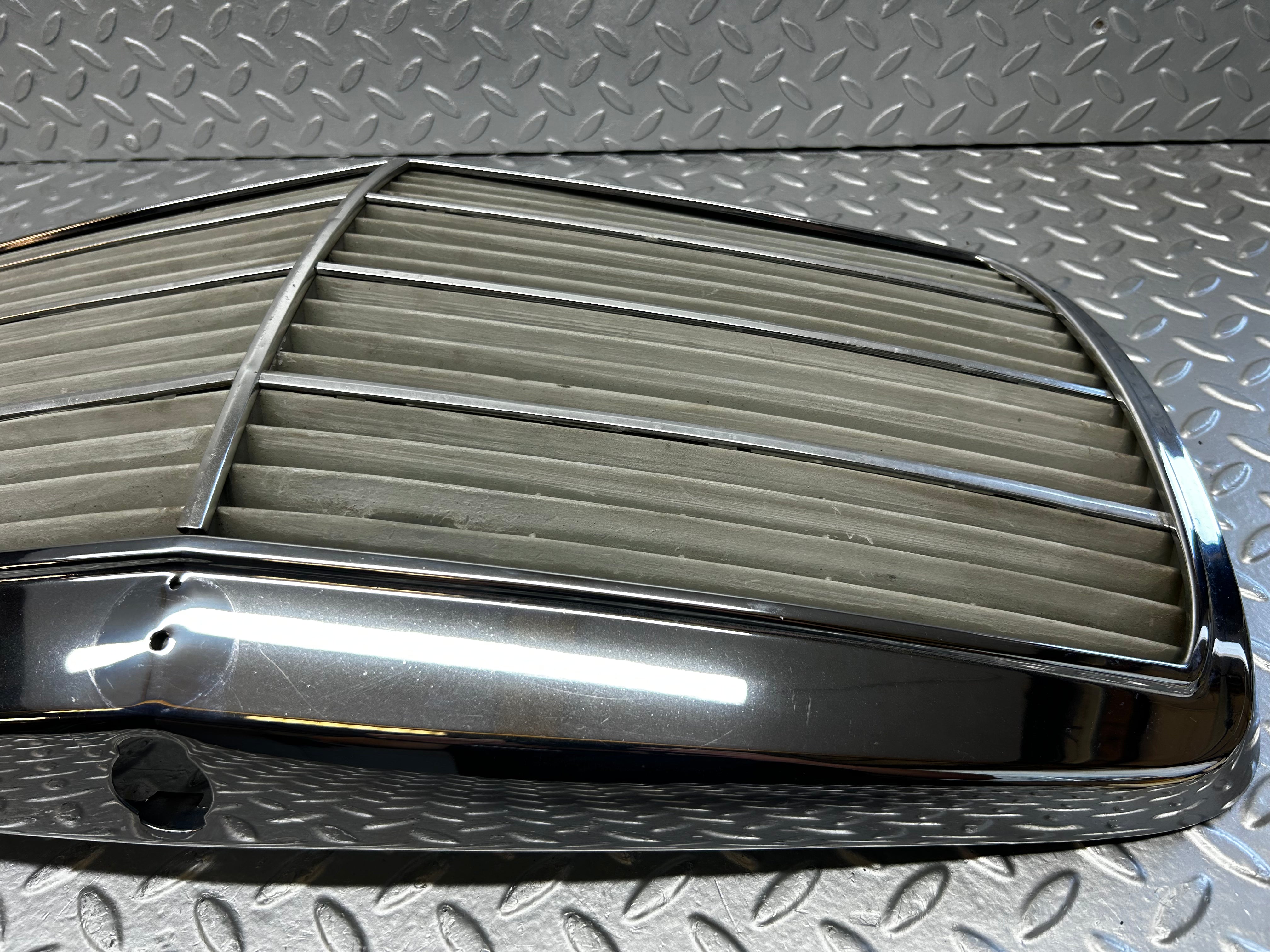 28420 Mercedes-Benz S123 240D Wagon Bonnet Grill Chrome 1238880923