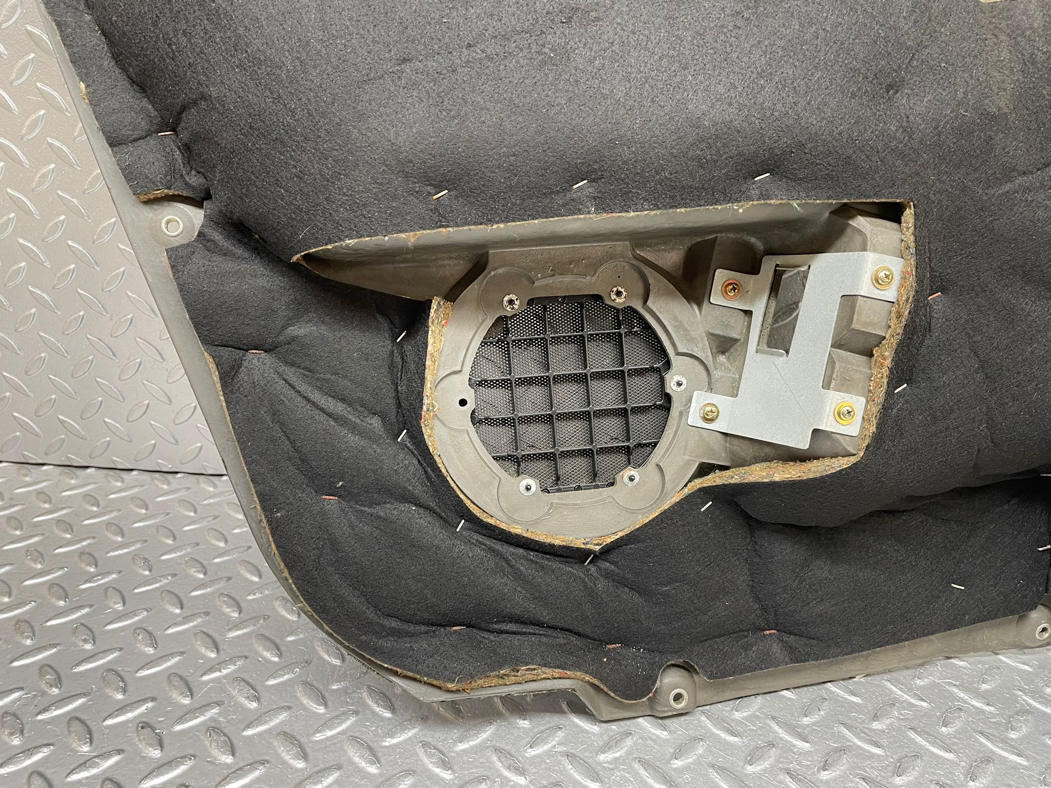 37872 Mercedes-Benz A124 320E Cabriolet Rear Right Card Panel Black 1246904226