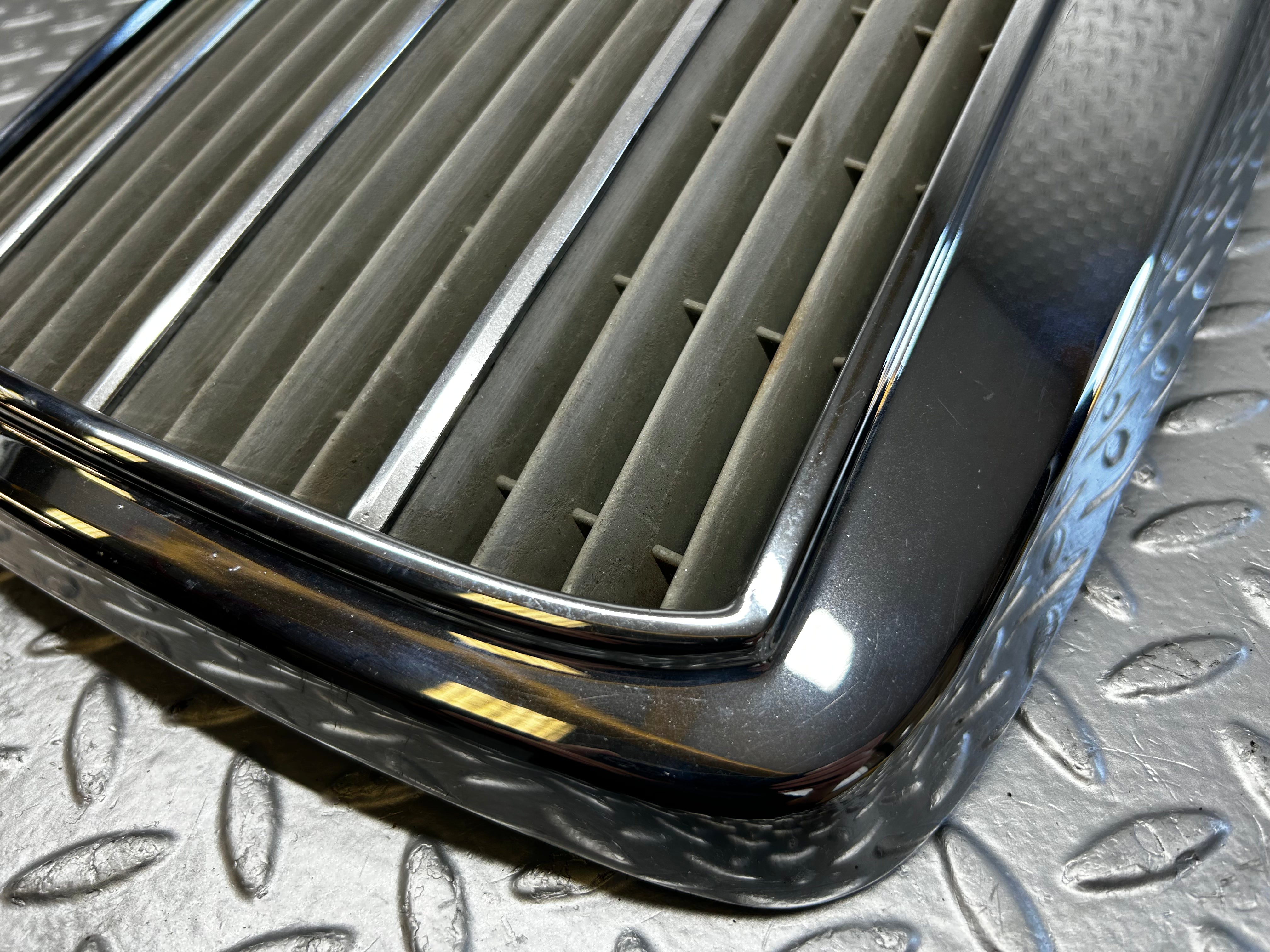 28420 Mercedes-Benz S123 240D Wagon Bonnet Grill Chrome 1238880923