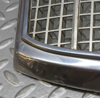 W108 bonnet grill chrome used OEM