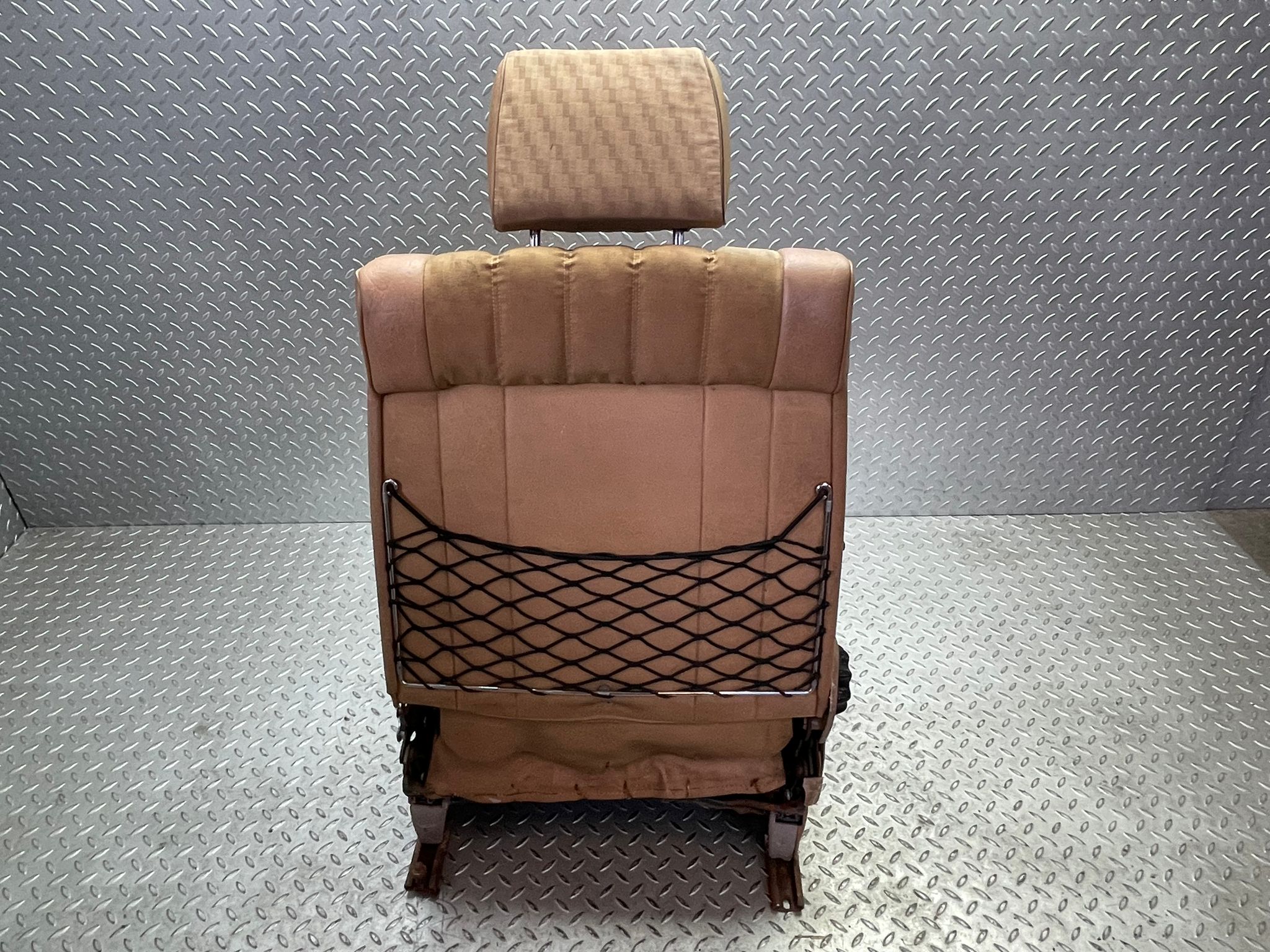 10665 Mercedes-Benz C123 230CE Coupe Front Right Seat Driver Seat