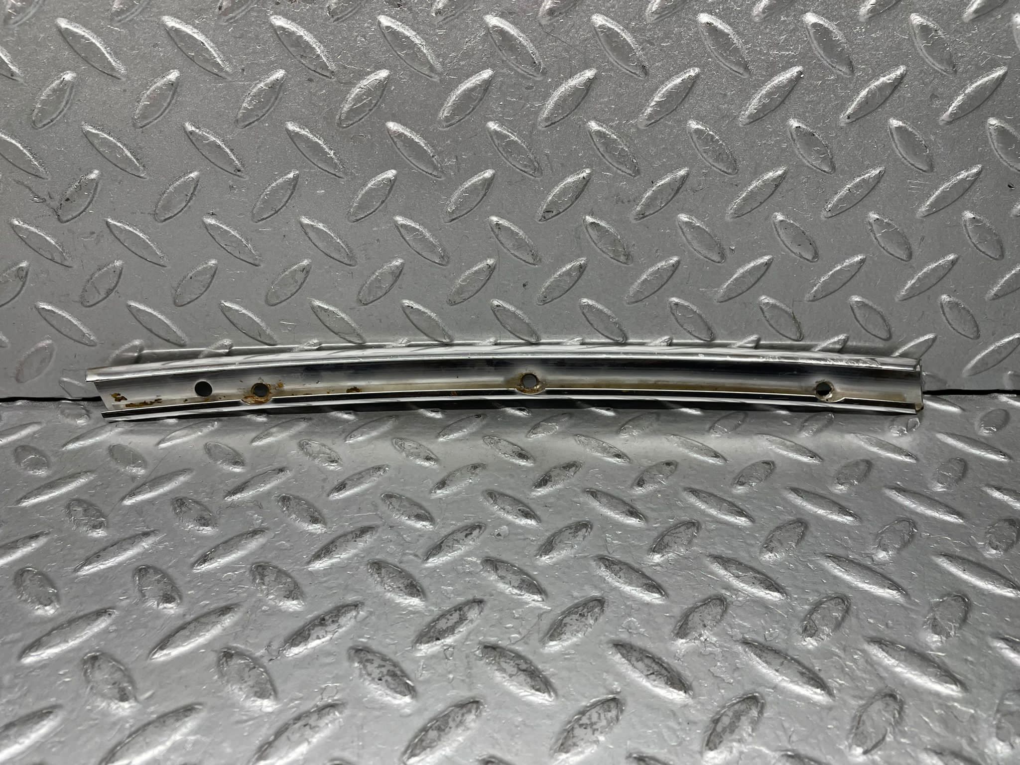 37907 Mercedes-Benz R107 450SL Hardtop B Pillar Chrome Trim Right Side
