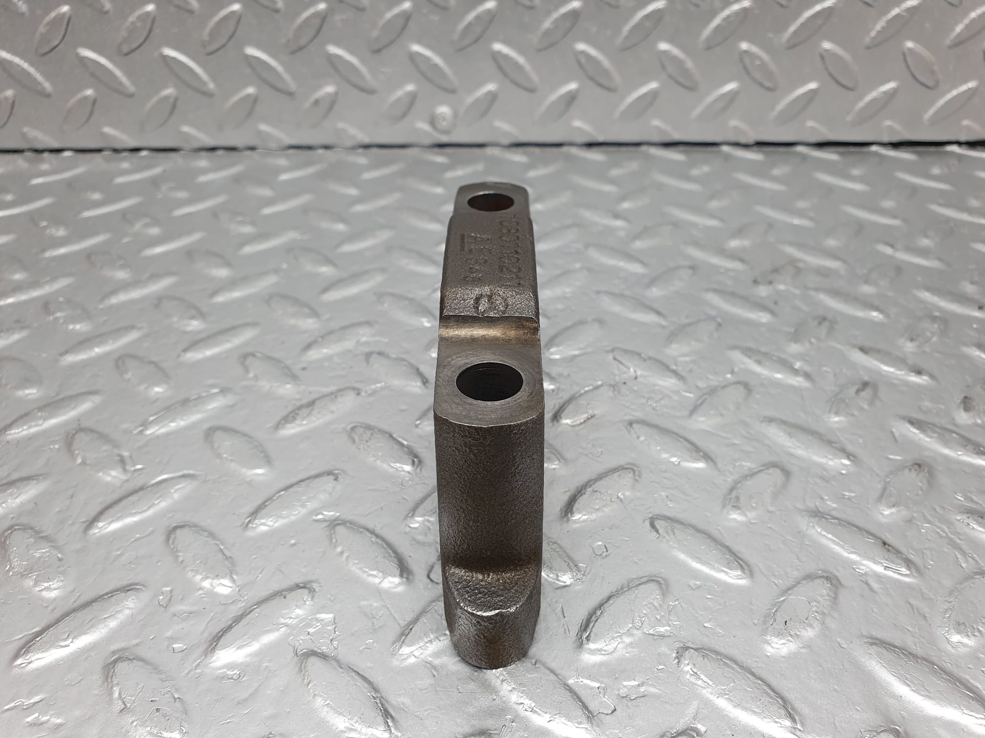 4799 Mercedes-Benz W114 280CE Coupe Crankshaft Bearing Holder Block 1080110211