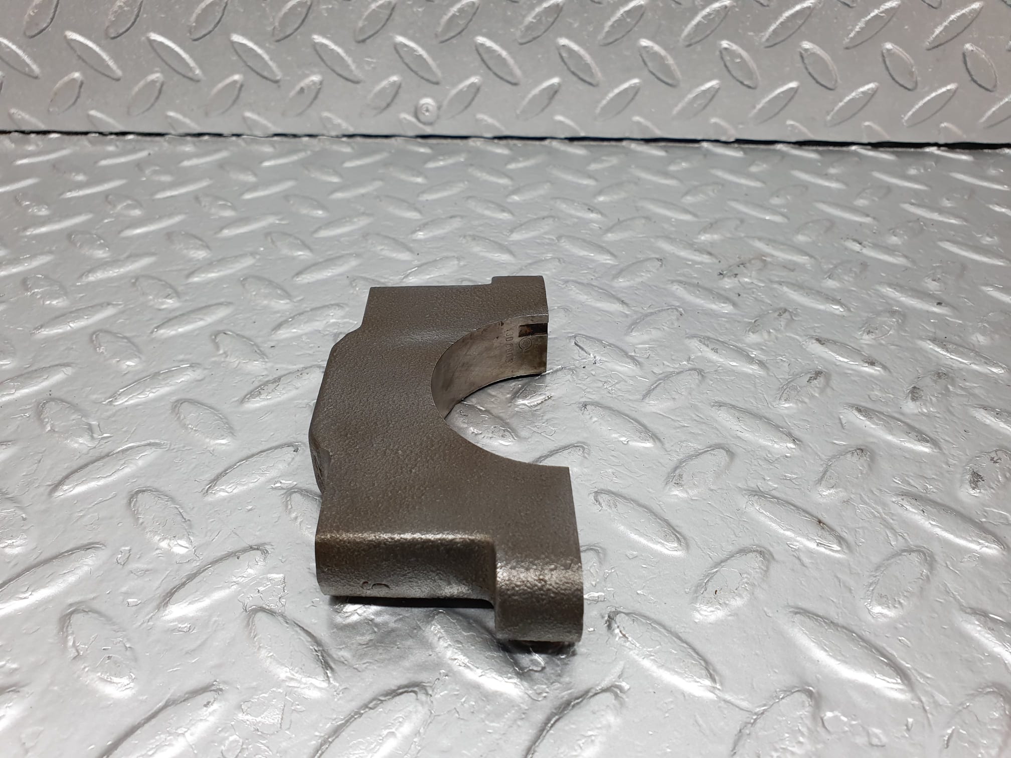 4799 Mercedes-Benz W114 280CE Coupe Crankshaft Bearing Holder Block 1080110211