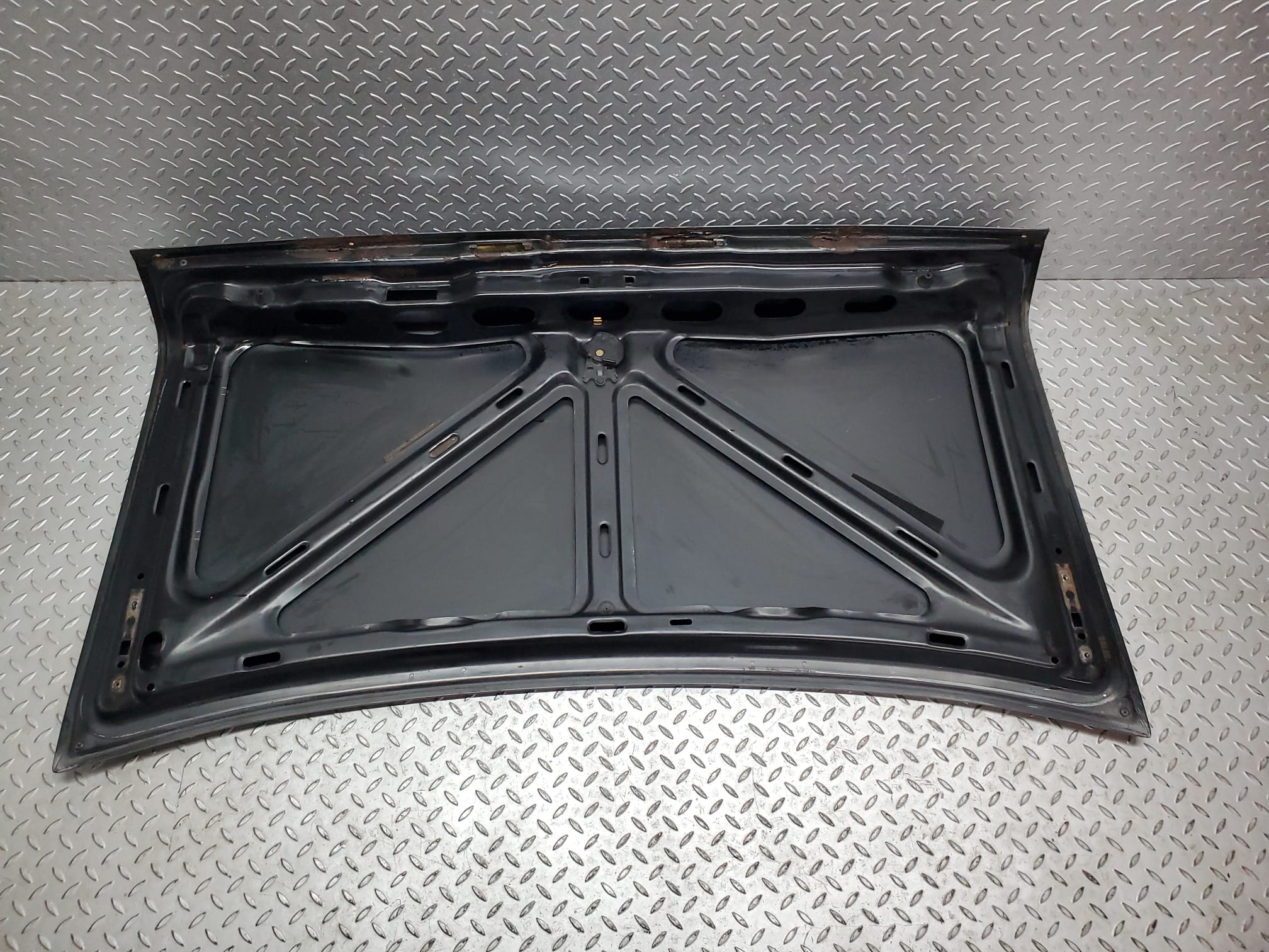 9623 Mercedes-Benz C123 280CE Coupe Boot Lid Trunk Door