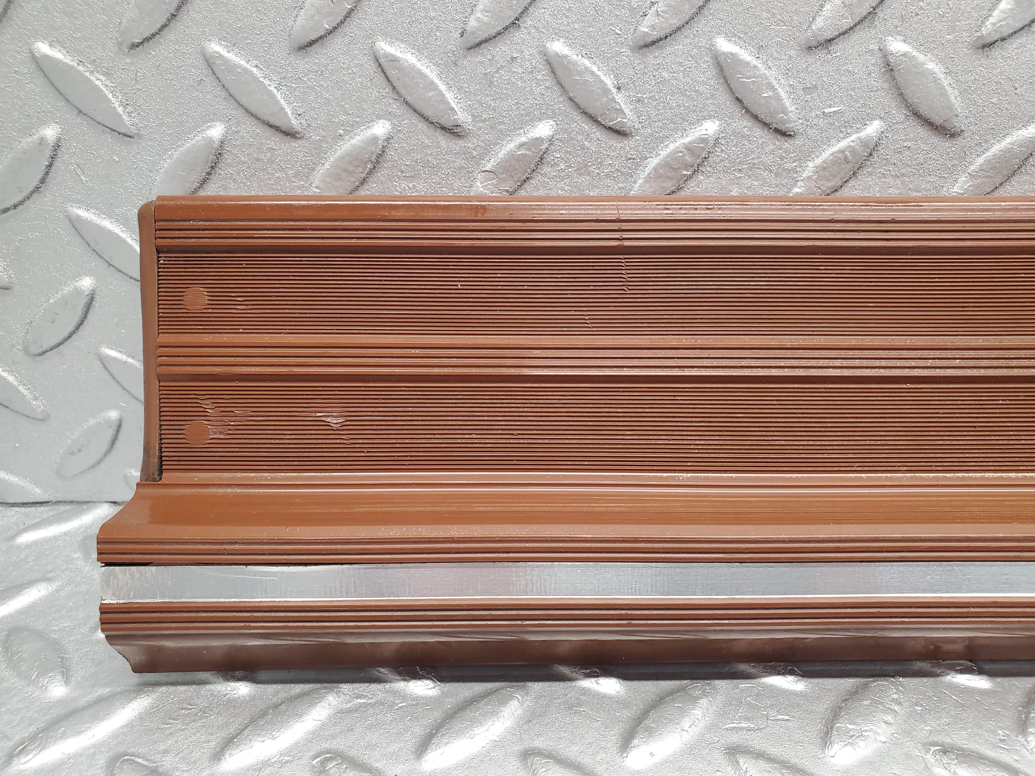 2149 Mercedes-Benz W116 350SE Front Left Door Sill