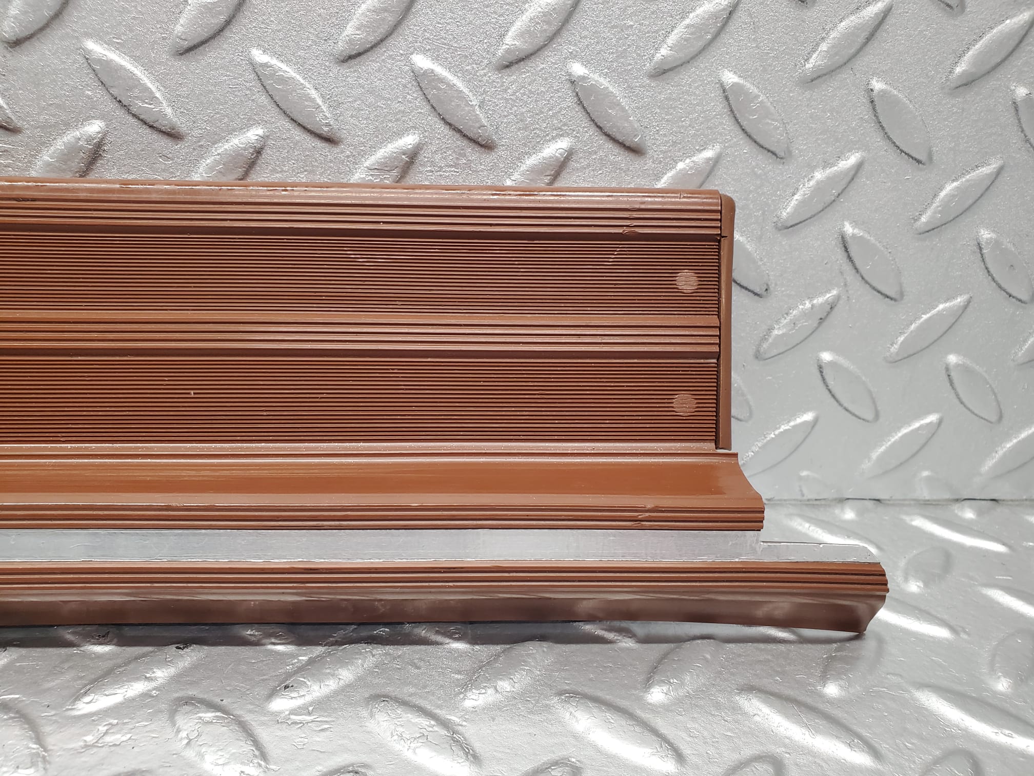 2149 Mercedes-Benz W116 350SE Front Left Door Sill