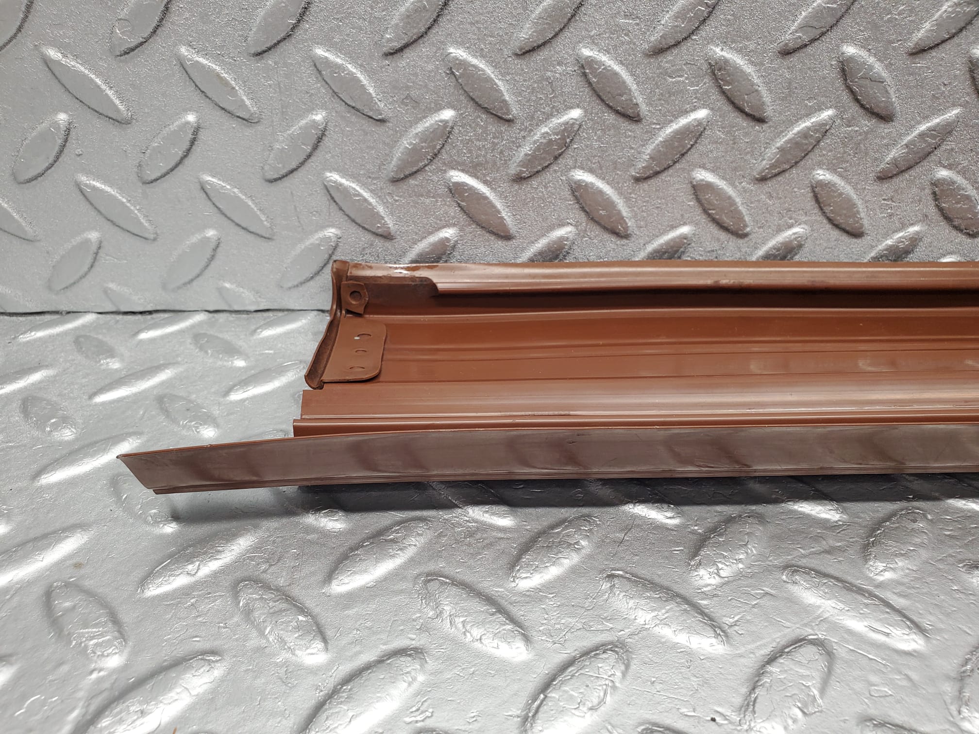 2149 Mercedes-Benz W116 350SE Front Left Door Sill