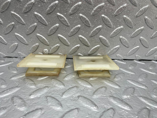 43633 Mercedes-Benz C126 380SEC Coupe Door Window Guide Bracket Plastic 2x 1267250897