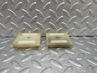 43633 Mercedes-Benz C126 380SEC Coupe Door Window Guide Bracket Plastic 2x 1267250897