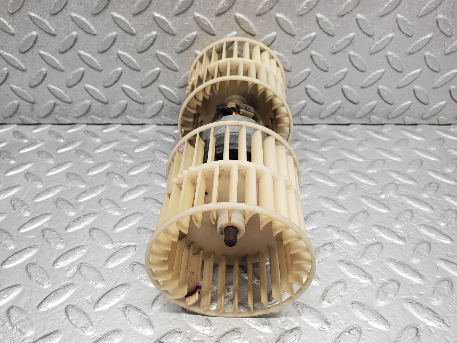 50097 Mercedes-Benz R107 380SL Heater Blower Motor Bosch 0130063022