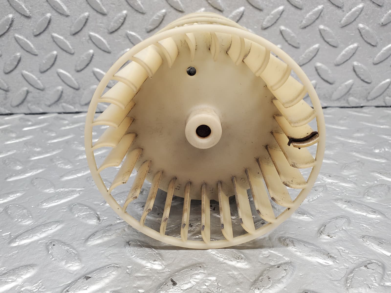 50097 Mercedes-Benz R107 380SL Heater Blower Motor Bosch 0130063022