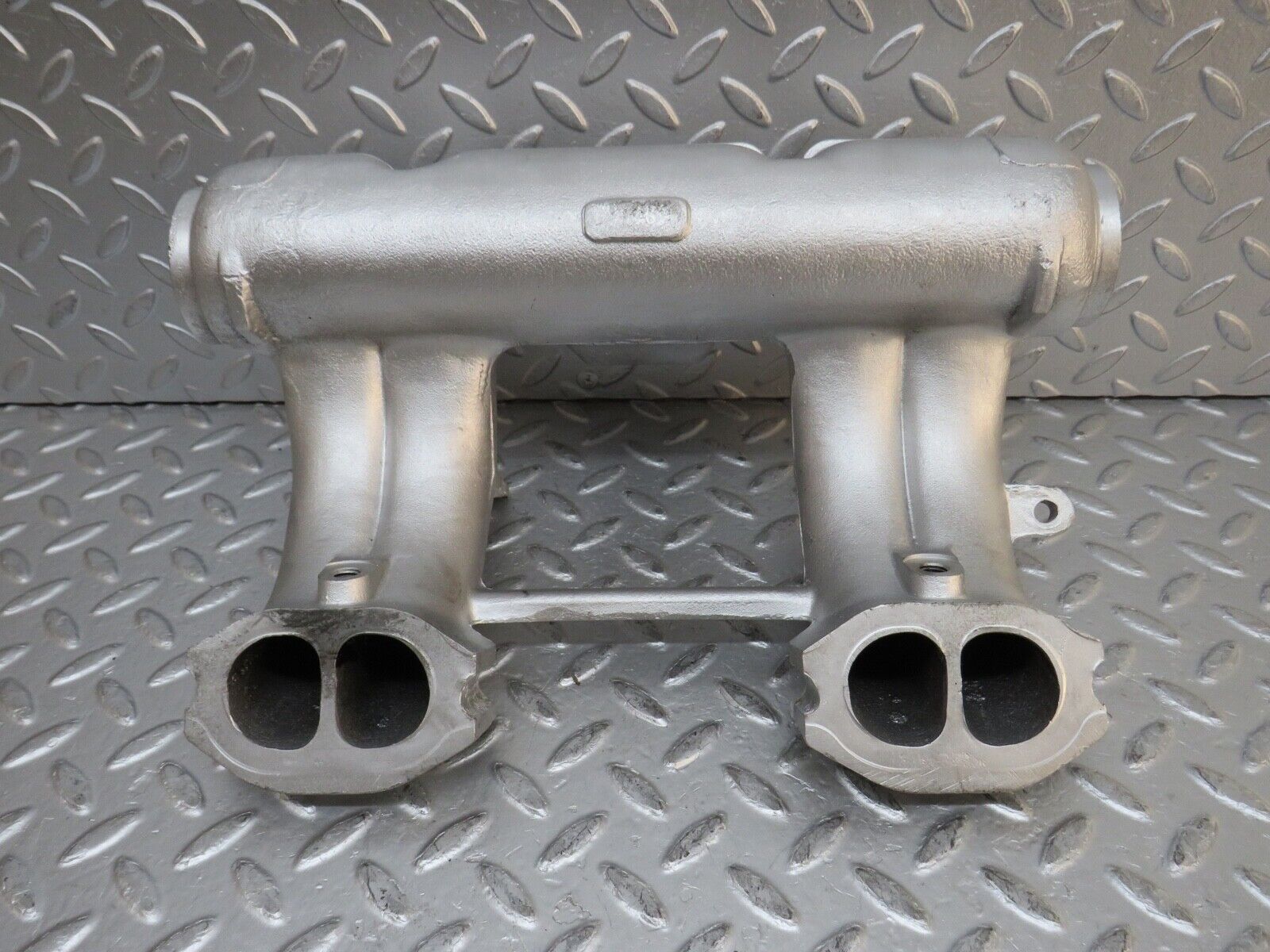 0342 Mercedes-Benz W123 220D Intake Manifold 6151410201