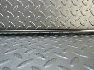 W110 Fintail Heckflosse front right fender wing centre moulding trim used OEM
