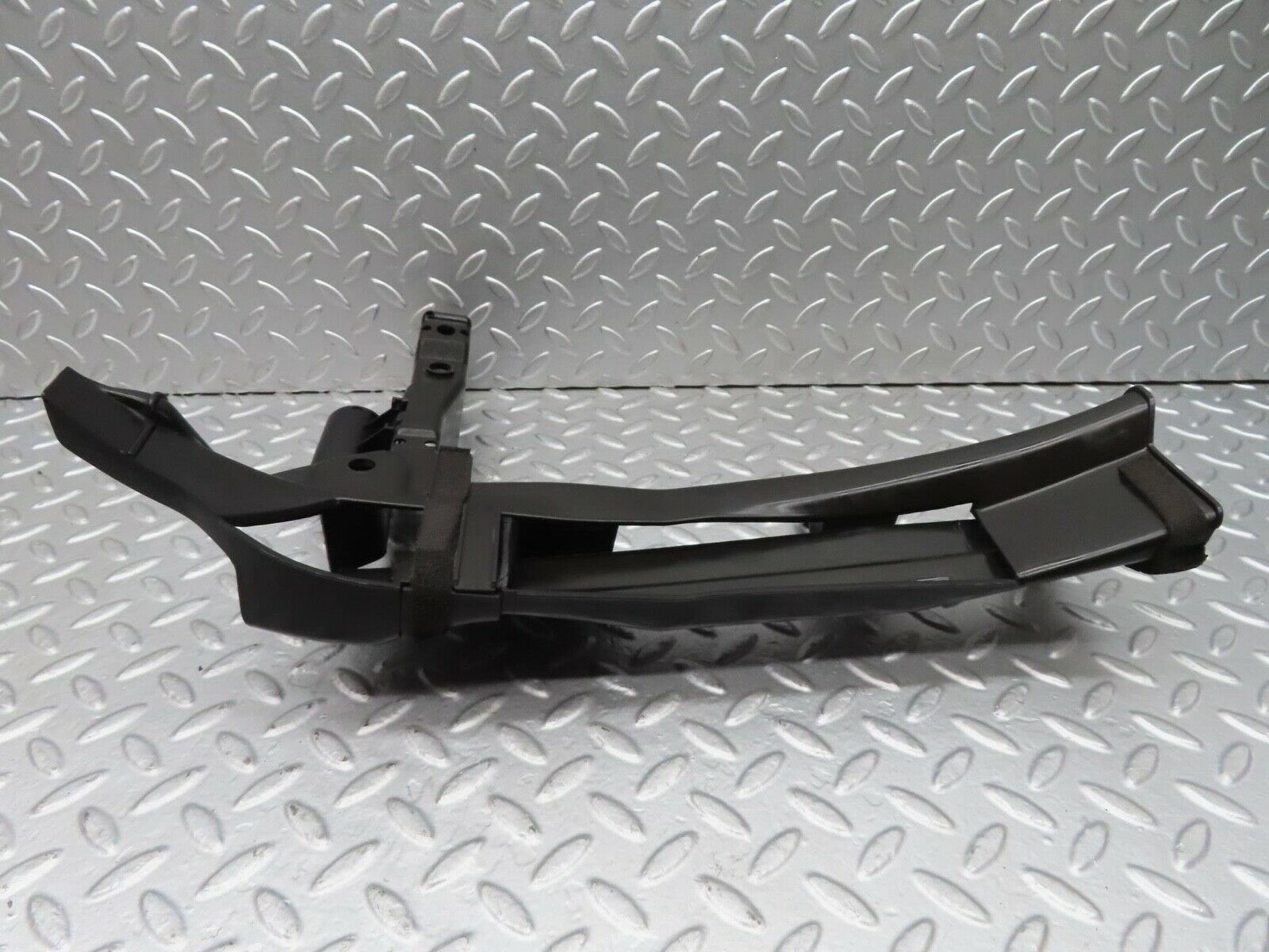 14875 Mercedes-Benz W140 S320 Engine Bay Cable Channel Left Side 1408200712