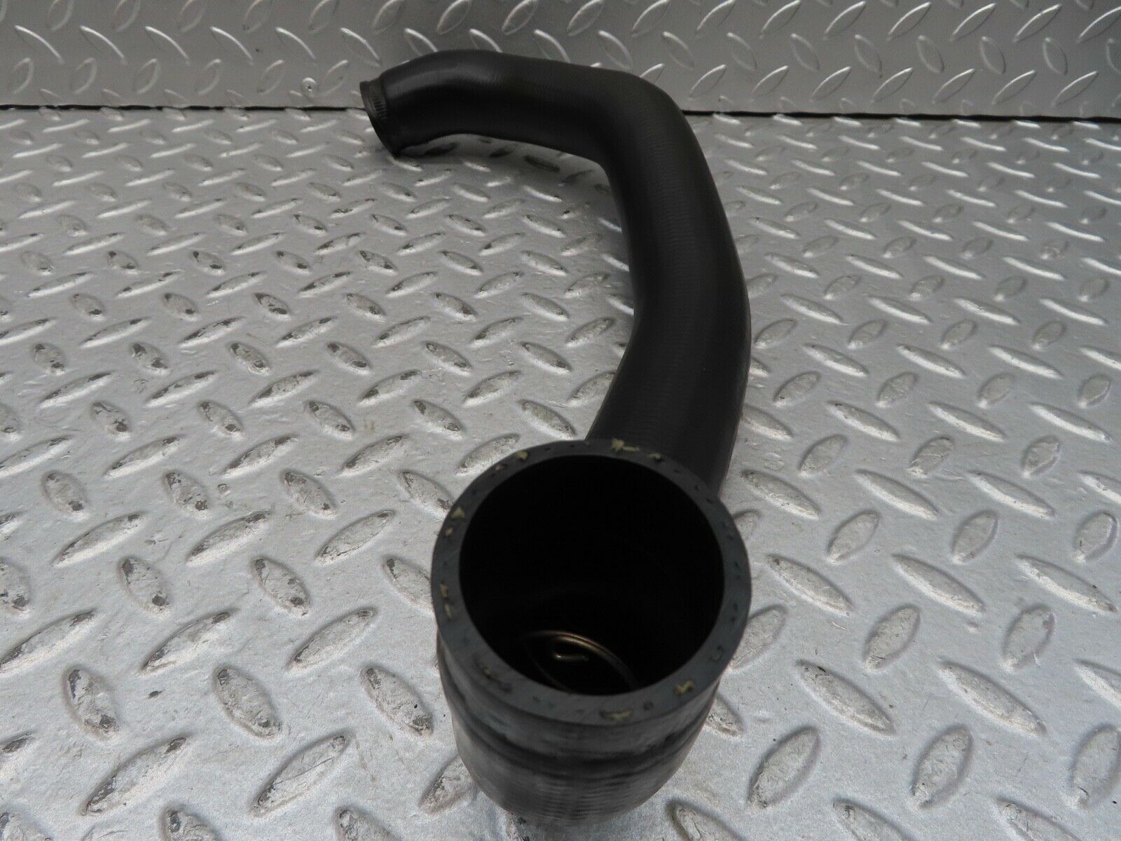 17287 Mercedes-Benz R129 300SL Coupe Radiator Lower Coolant Hose 1295010082