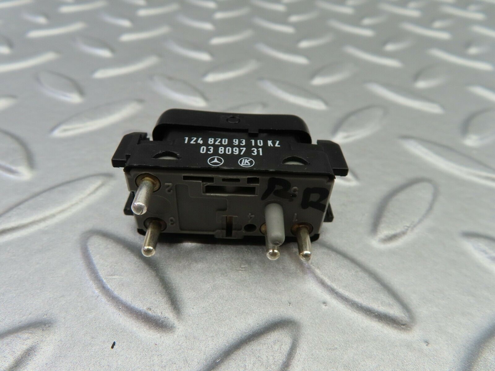 6465 Mercedes-Benz S124 E220 Wagon Electric Window Switch Left 1248209310