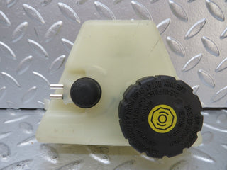 25822 Mercedes-Benz W124 280E Brake Fluid Reservoir Tank 2024300002