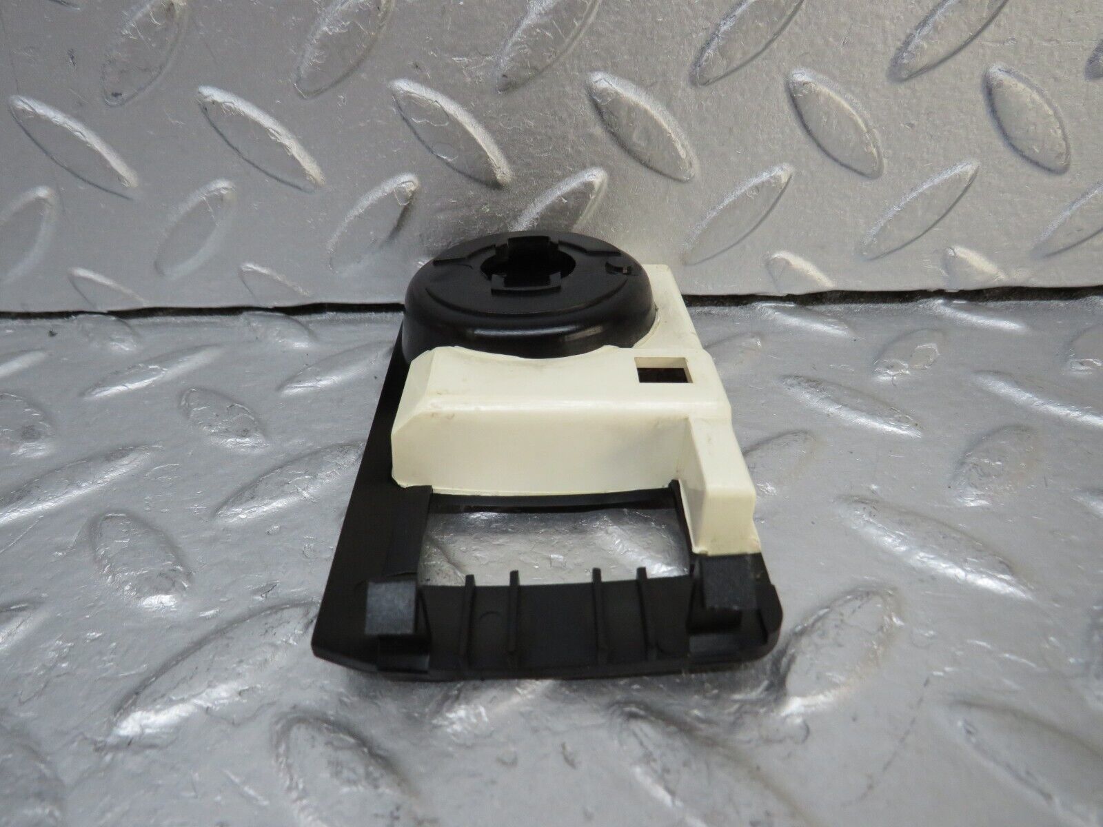37003 Mercedes-Benz C126 420SEC Coupe Headlight Switch Cover Trim Surround