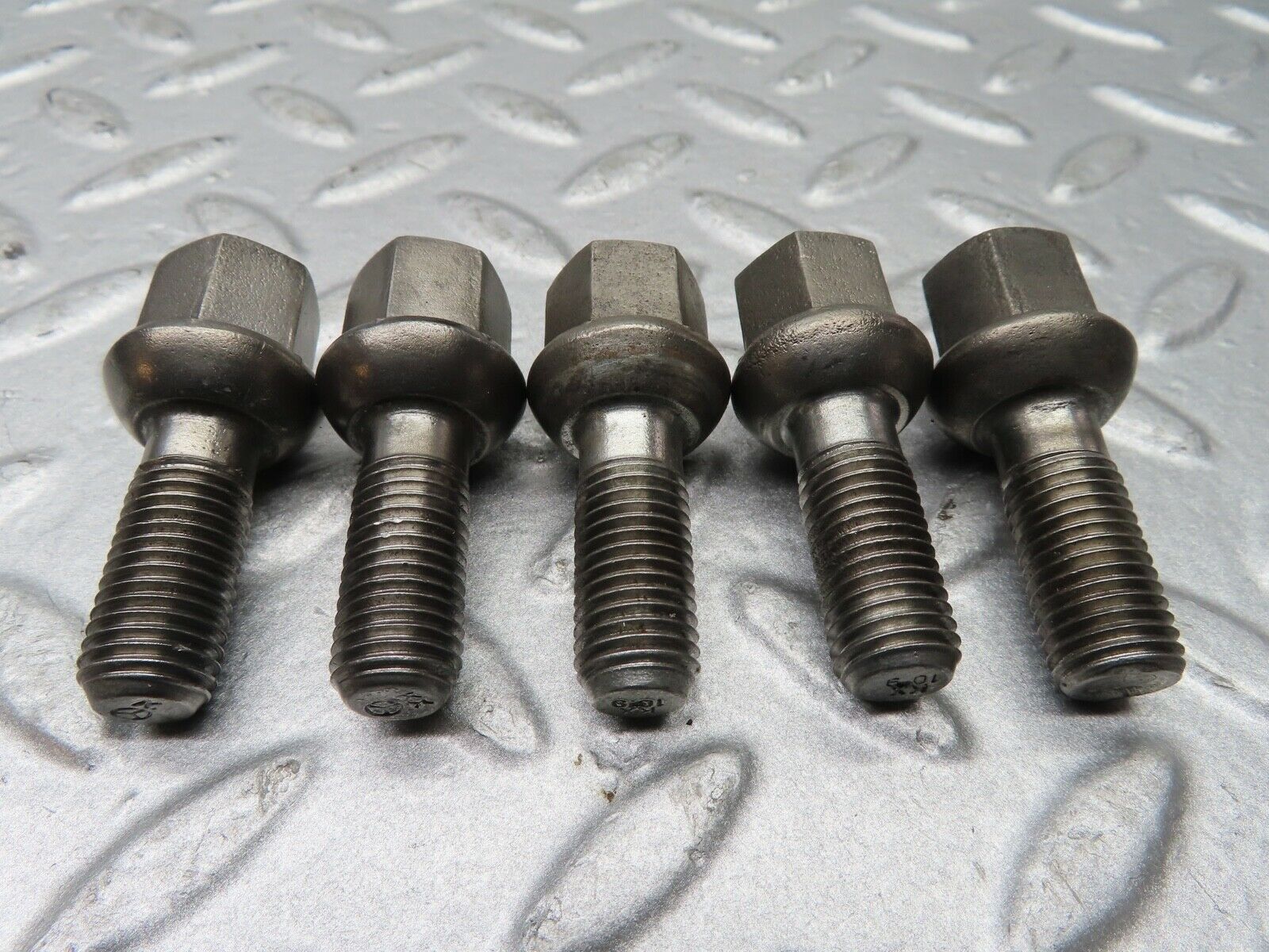 20531 Mercedes-Benz 5x Alloy Wheel Lug Bolt M12x1.5