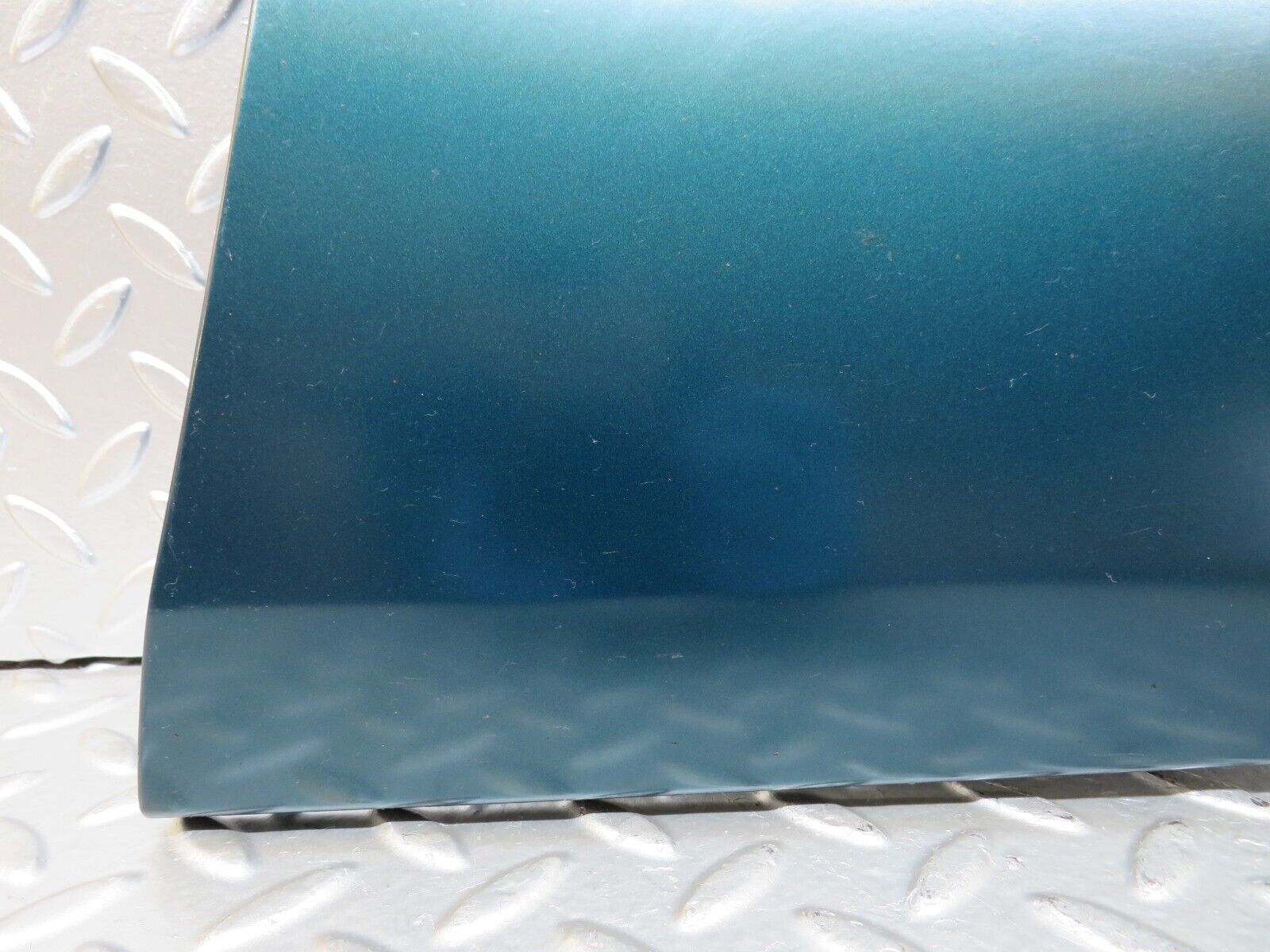 27657 Mercedes-Benz S124 300TE Front Right Fender Wing Moulding Trim 1246901440