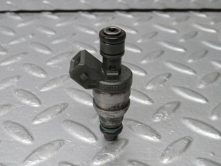 W124 Cabriolet fuel injector used OEM