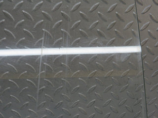 W108 front left door window glass used OEM