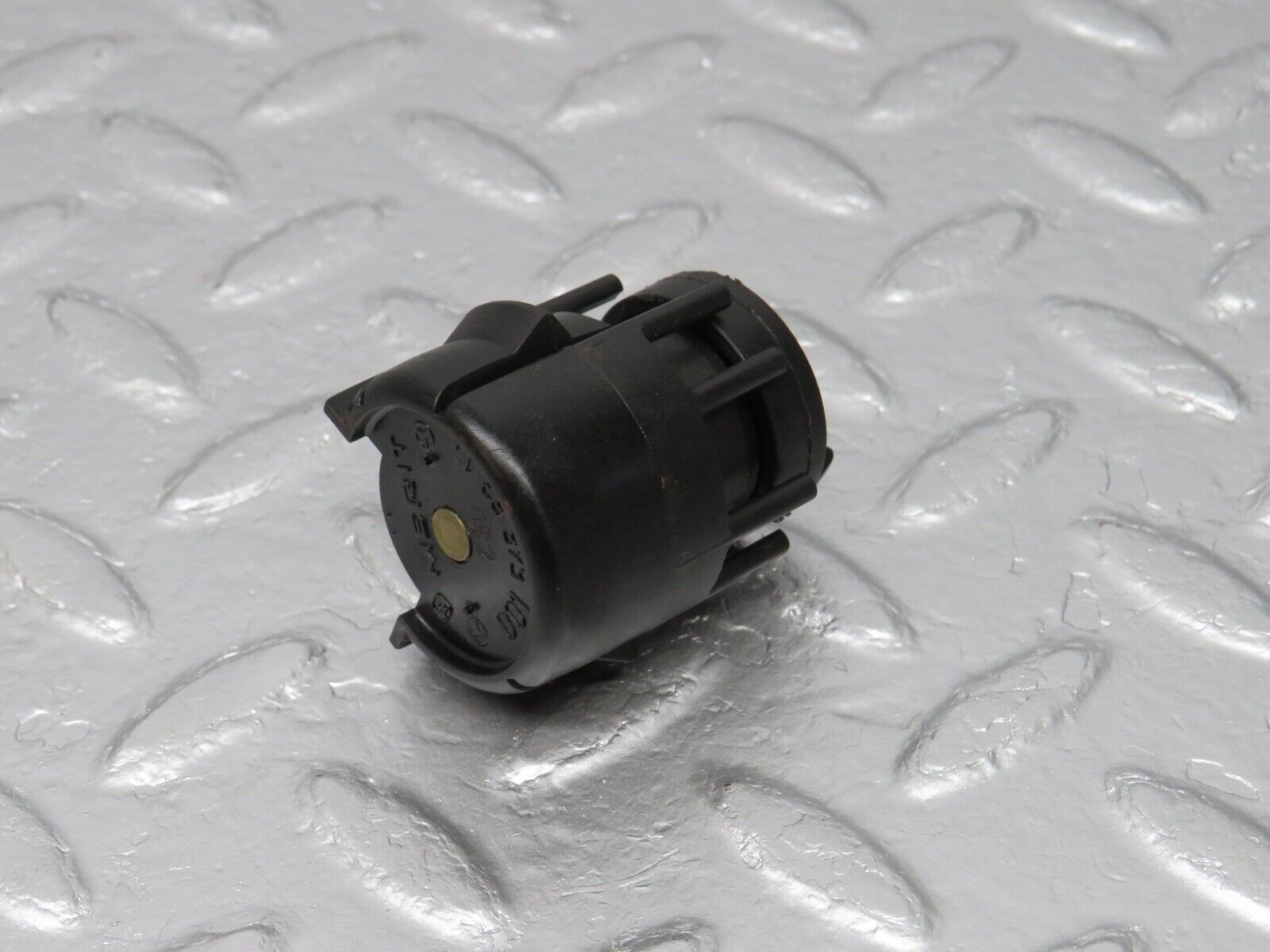 40683 Mercedes-Benz W123 300D Kick Down Switch 0015456314