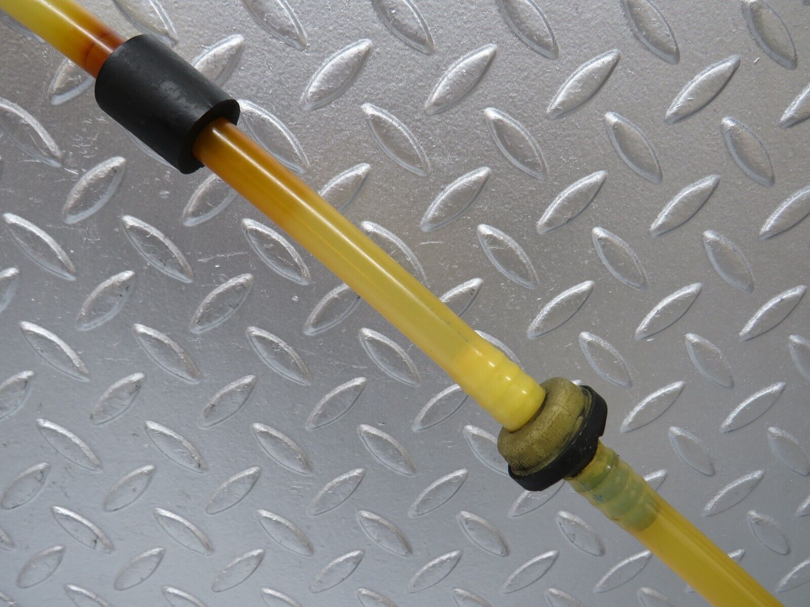 32507 Mercedes-Benz S124 300TE Wagon Brake Servo Vacuum Pipe