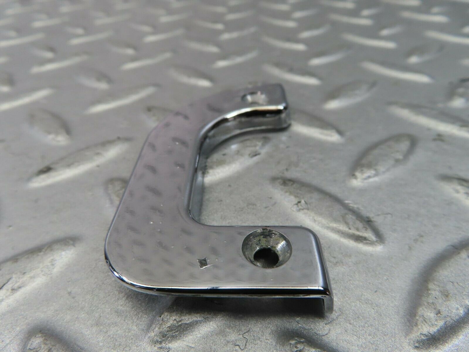 9056 Mercedes-Benz W115 Right Interior Chrome Door Latch Trim