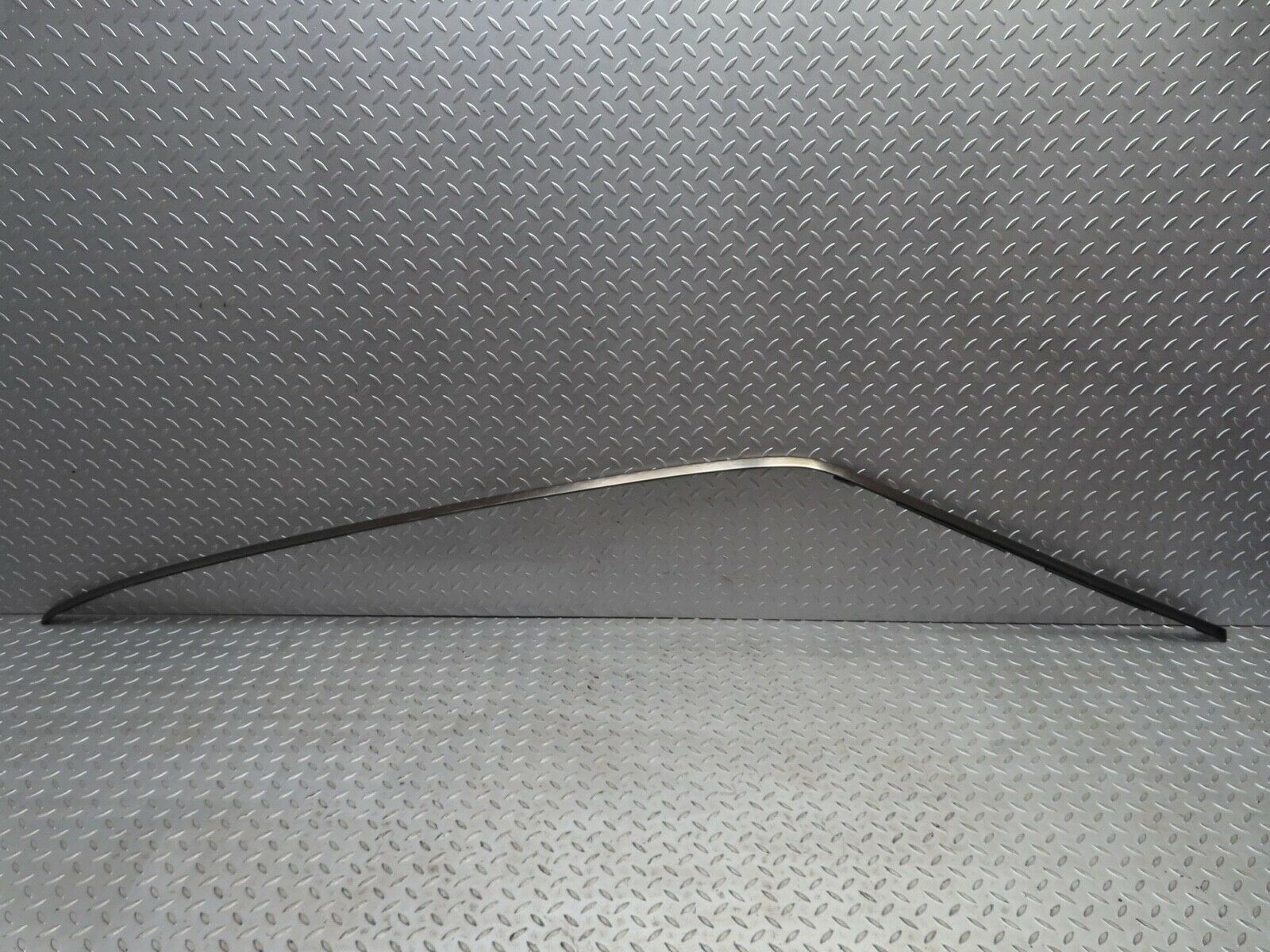 16508 Mercedes-Benz W124 260E Roof Chrome Right Side