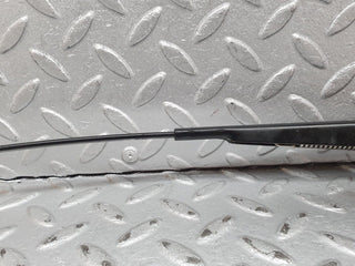 W126 windscreen wiper arm right side used OEM