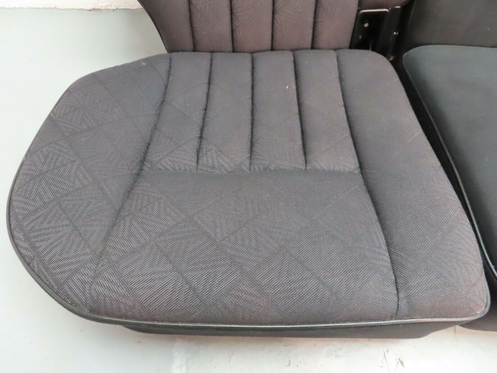 6661 Mercedes-Benz S124 E220 Wagon Rear Seat