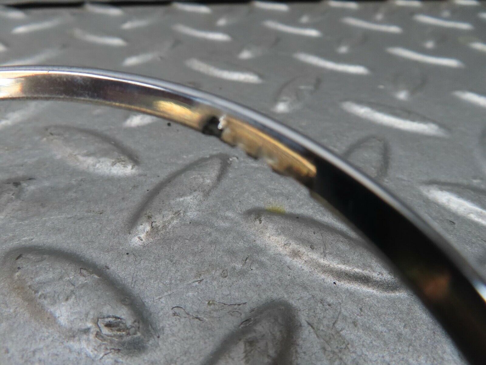 13623 Mercedes-Benz W123 200 Trunk Boot Lid Emblem  1267580058