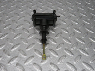 32448 Mercedes-Benz S124 300TE Wagon Door Lock Vacuum Actuator Rear Right