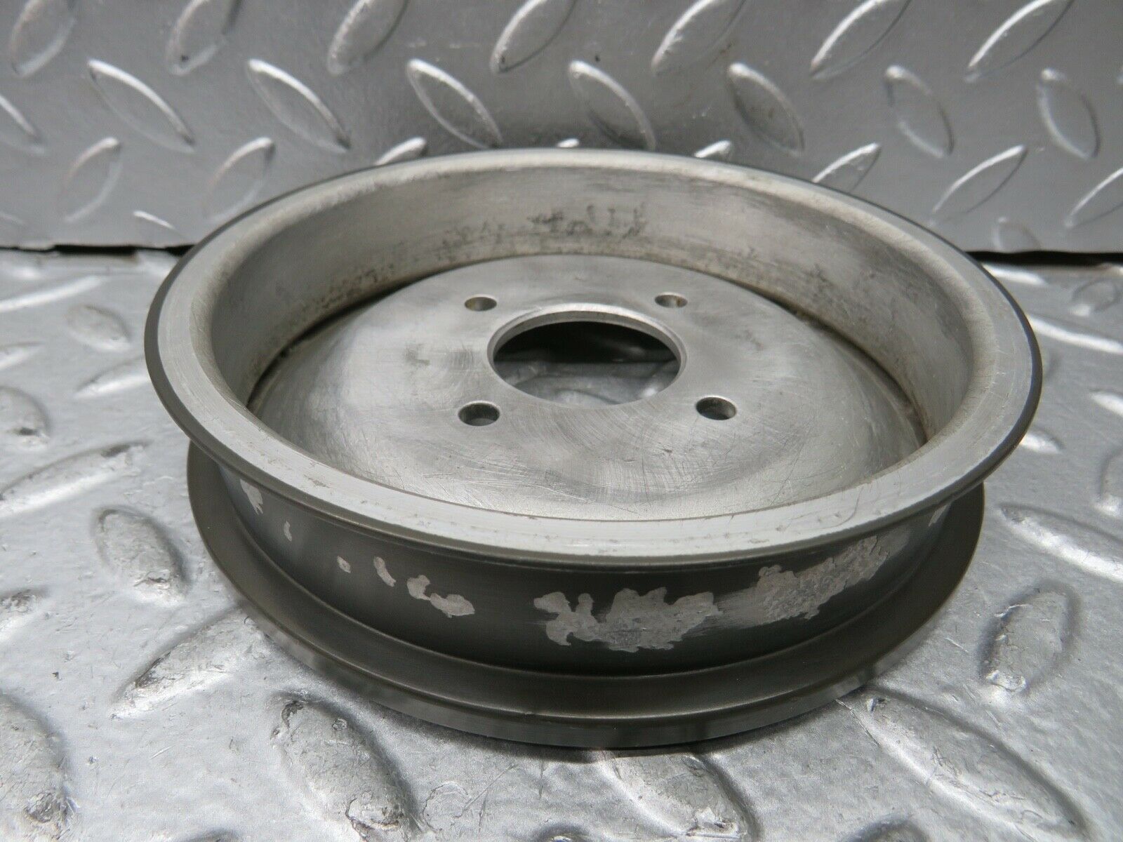 21757 Mercedes-Benz W126 300SE Engine Cooling Fan Pulley 1032050210