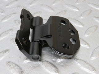 31540 Mercedes-Benz S124 220TE Wagon Door Hinge Left Side