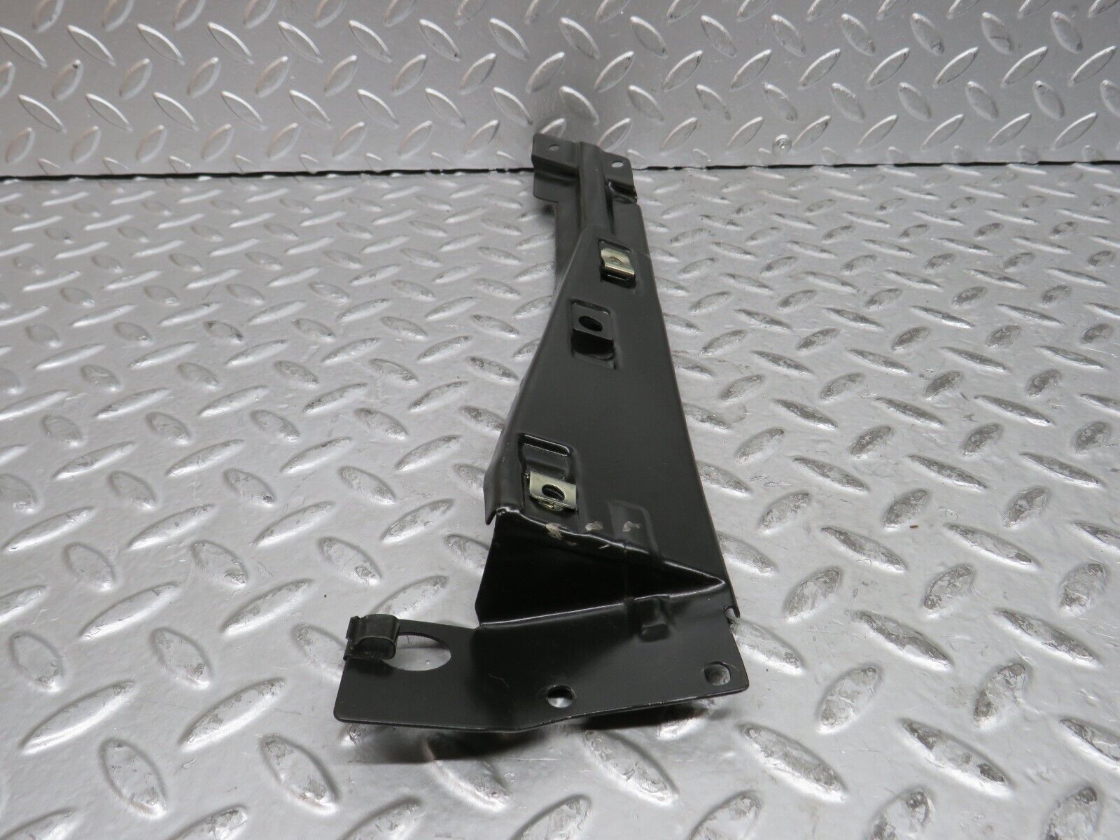 29164 Mercedes-Benz C124 320CE Coupe Rear Window Channel Support Right Side
