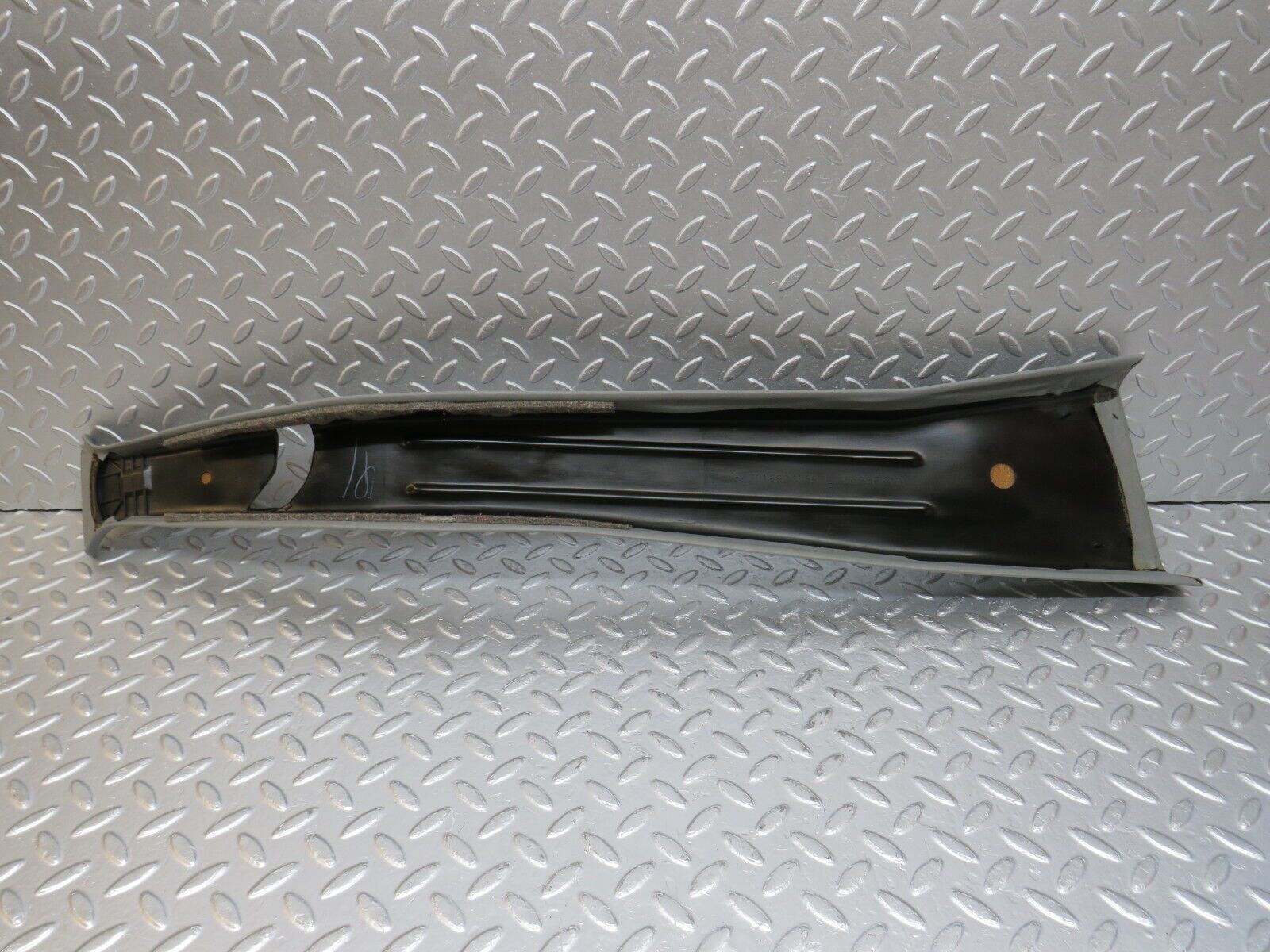 33569 Mercedes-Benz W201 190E 2.0L B Pillar Cover Left Side Grey 2016921189