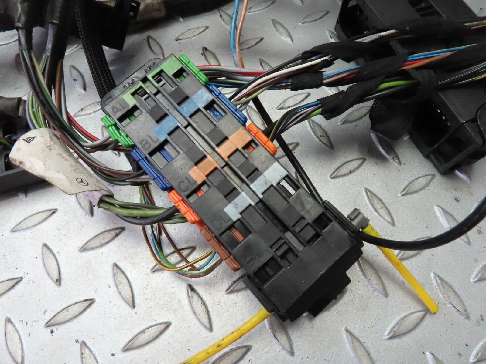 15208 Mercedes-Benz W140 S320 Engine Chassis Body Wire Wiring Harness