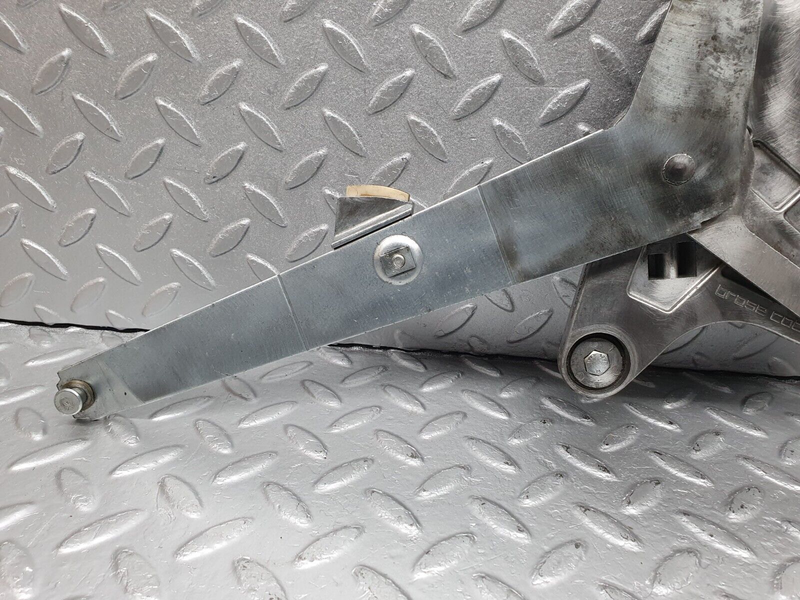 40986 Mercedes-Benz W126 300SE Rear Right Power Window Regulator 1267350211